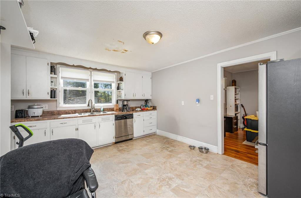 property viewer photo 11