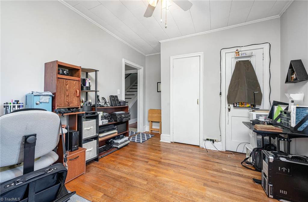 property viewer photo 16