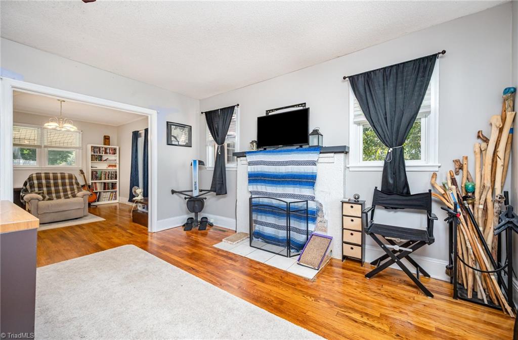 property viewer photo 9