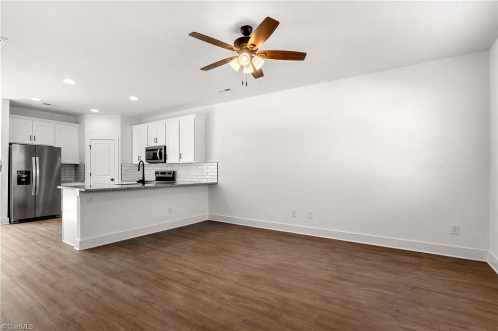 property viewer photo 1