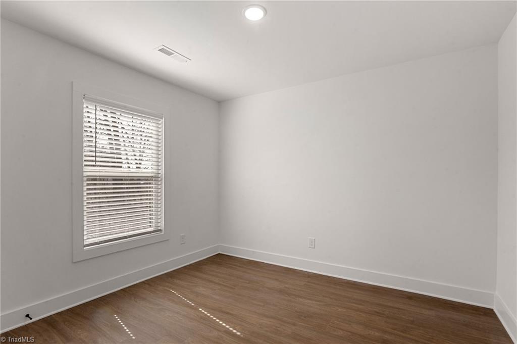 property viewer photo 28