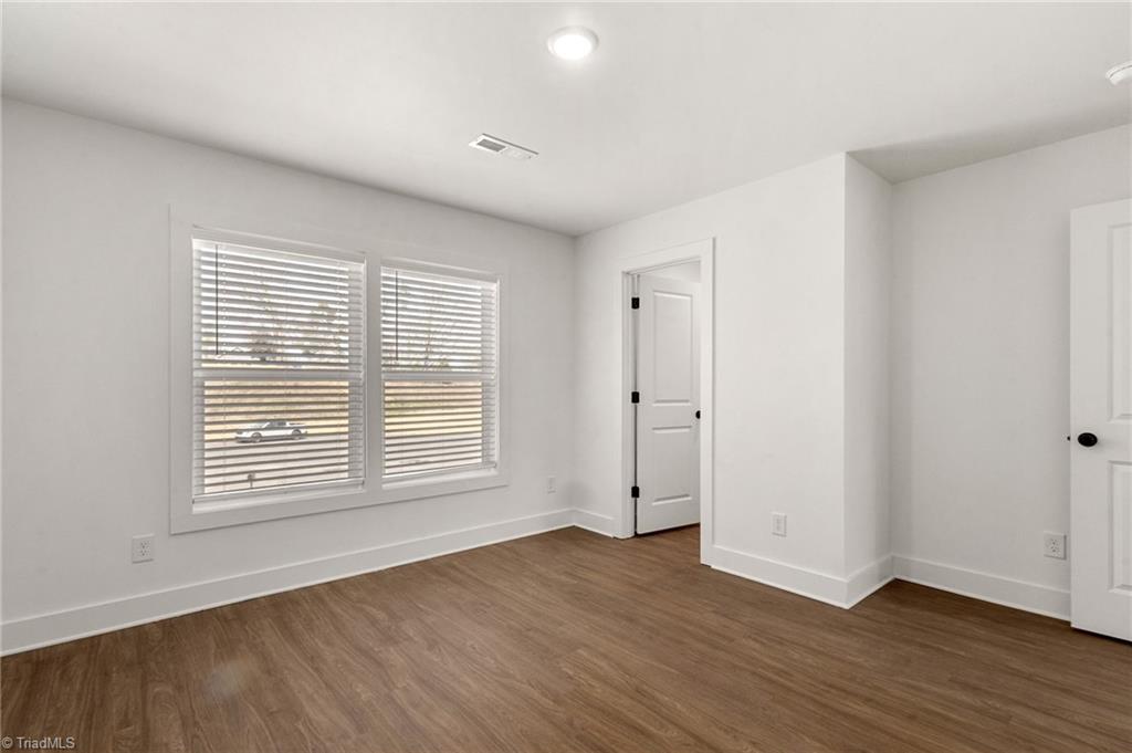 property viewer photo 32