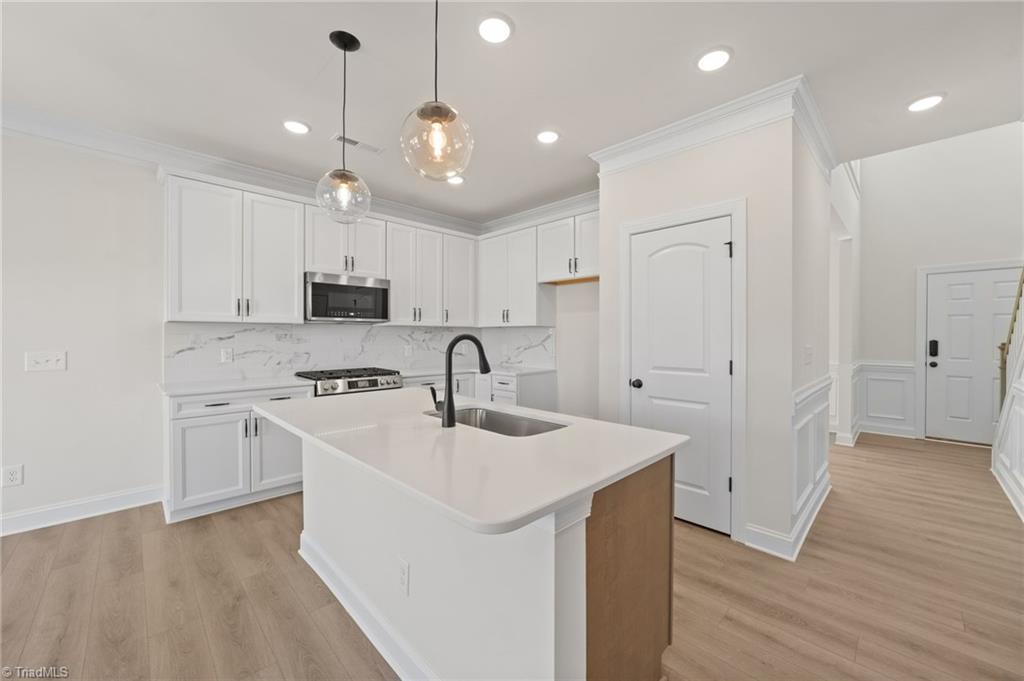 property viewer photo 13