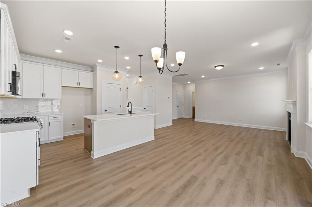 property viewer photo 16