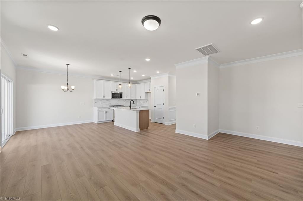 property viewer photo 21