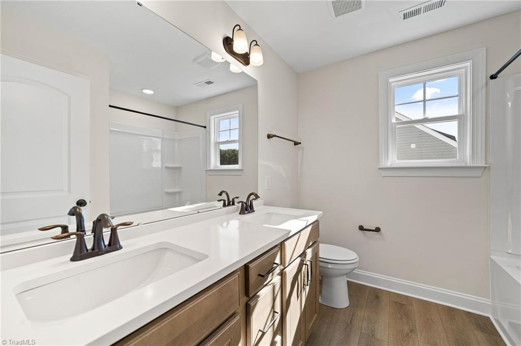 property viewer photo 29