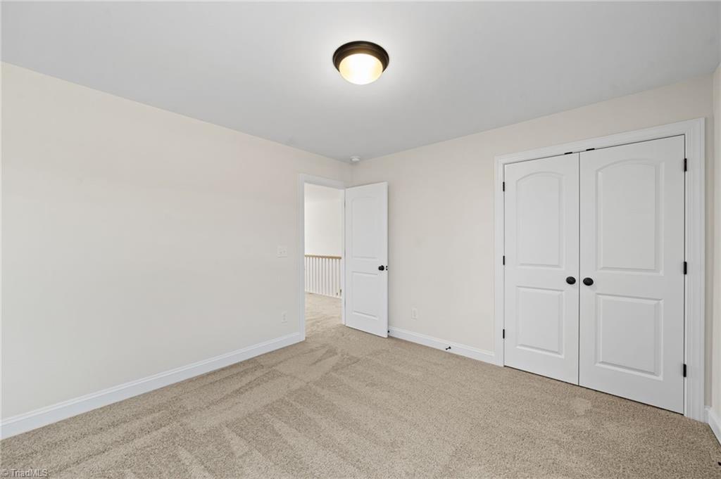 property viewer photo 31