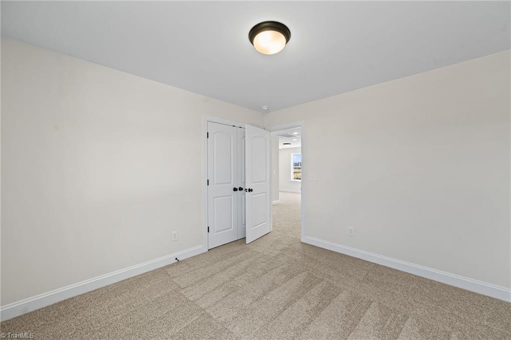 property viewer photo 33