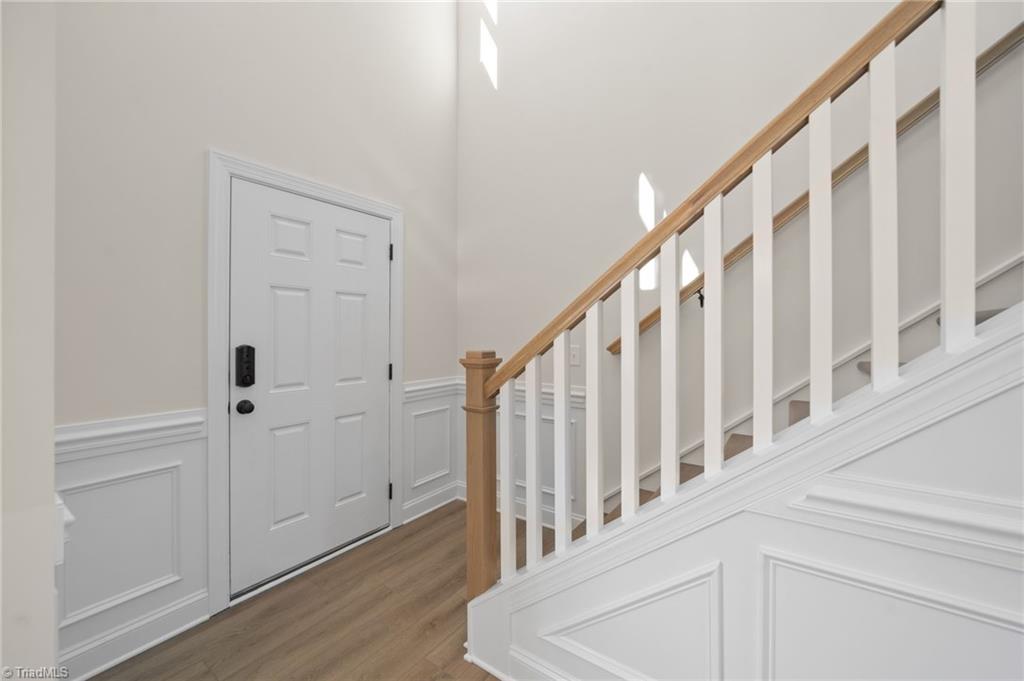 property viewer photo 6