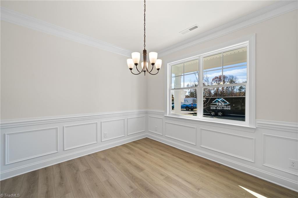 property viewer photo 8