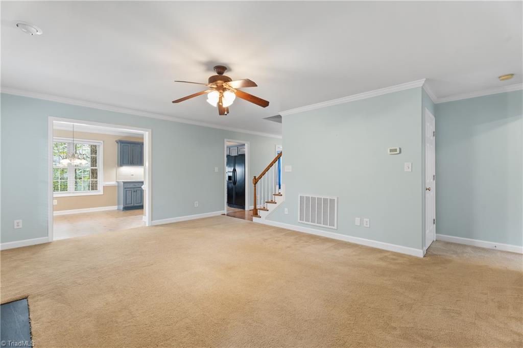 property viewer photo 9