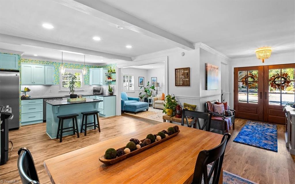 property viewer photo 10