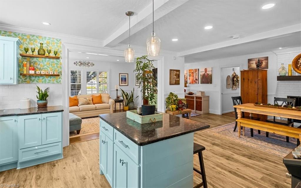 property viewer photo 15
