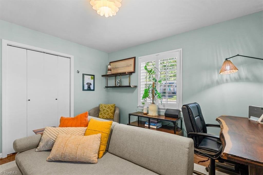 property viewer photo 19