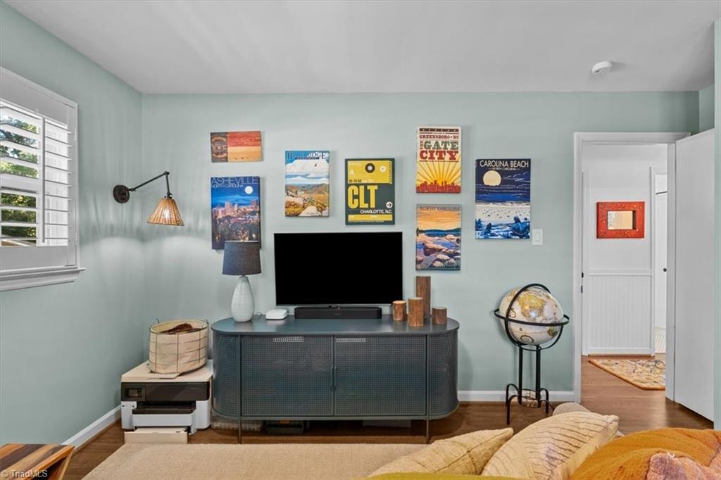 property viewer photo 20