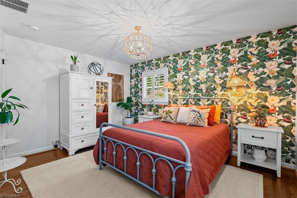 property viewer photo 27