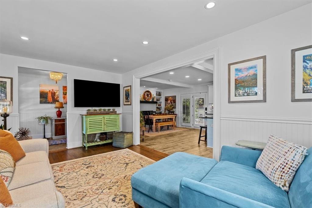 property viewer photo 9