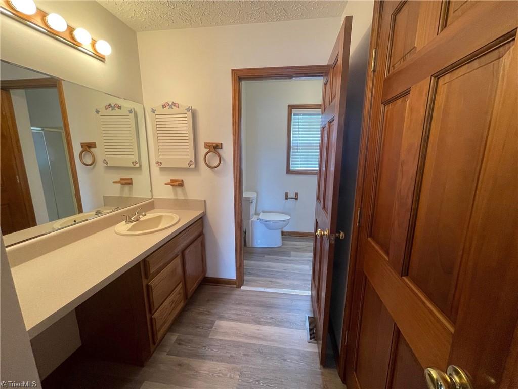 property viewer photo 19
