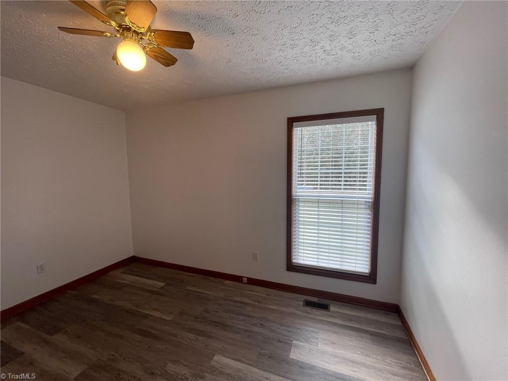 property viewer photo 7