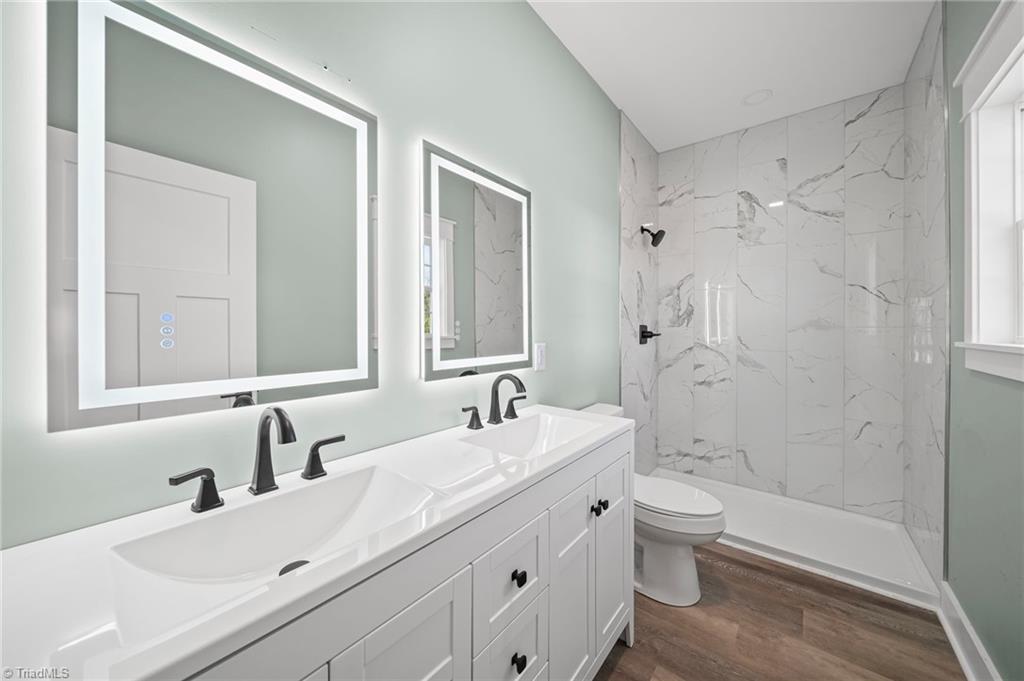 property viewer photo 18