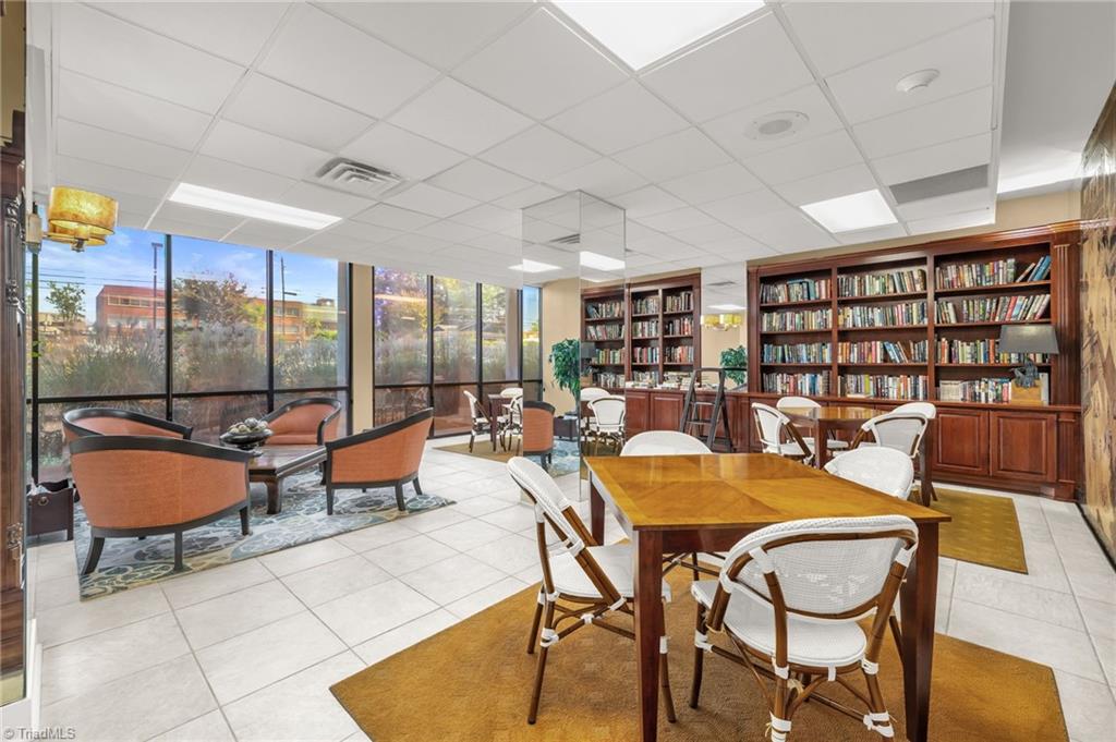 property viewer photo 15