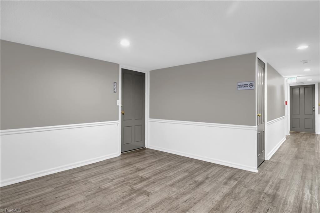 property viewer photo 3