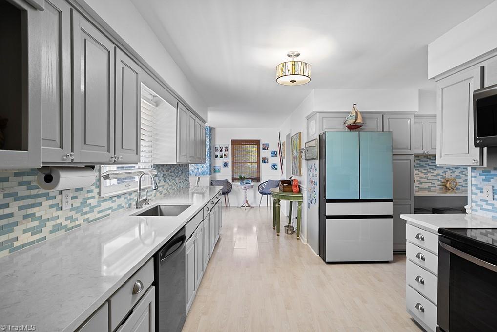 property viewer photo 18
