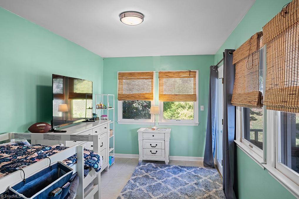 property viewer photo 31