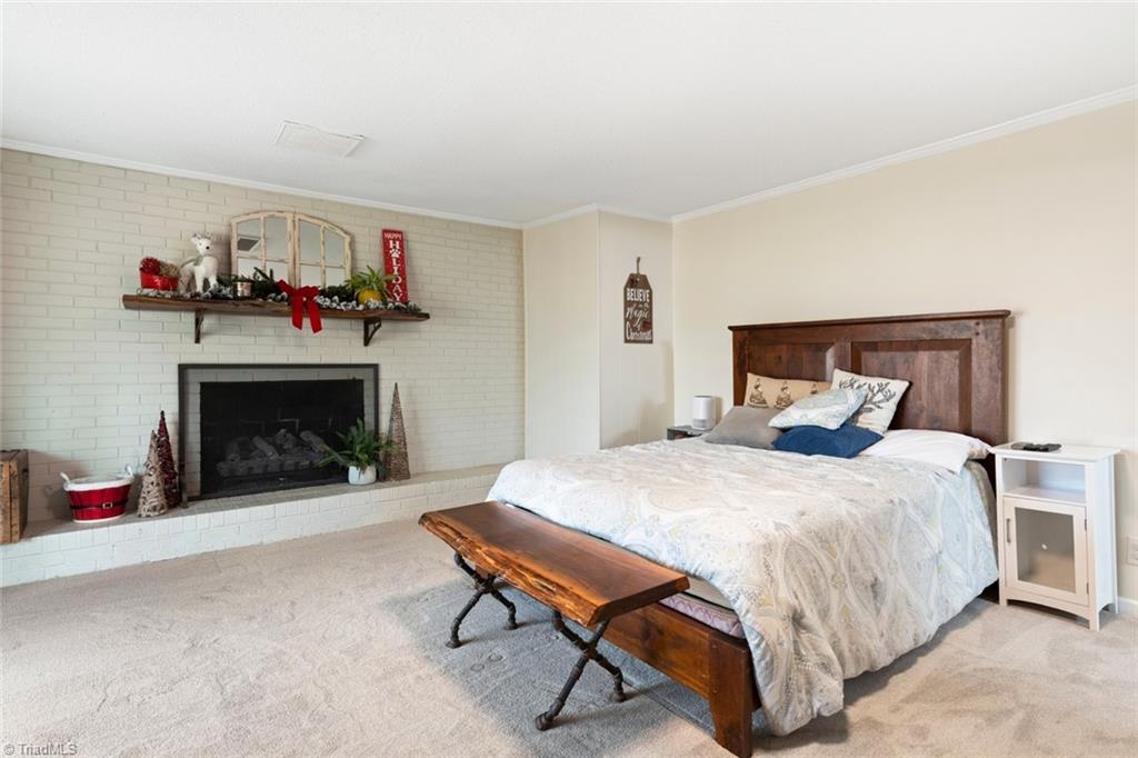 property viewer photo 16