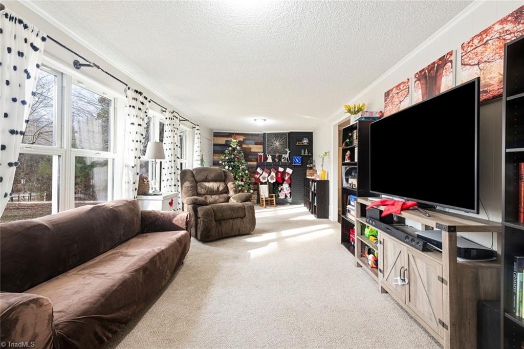 property viewer photo 7