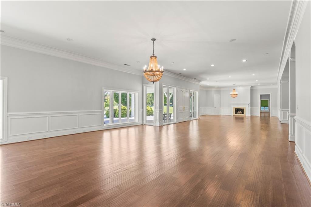property viewer photo 10