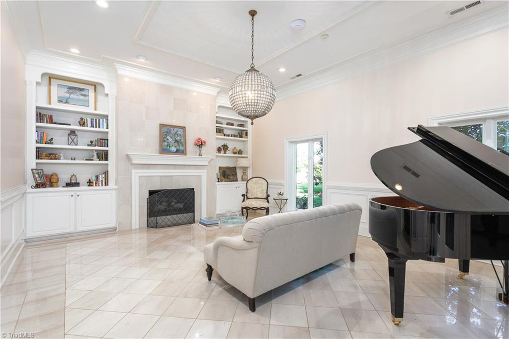 property viewer photo 20