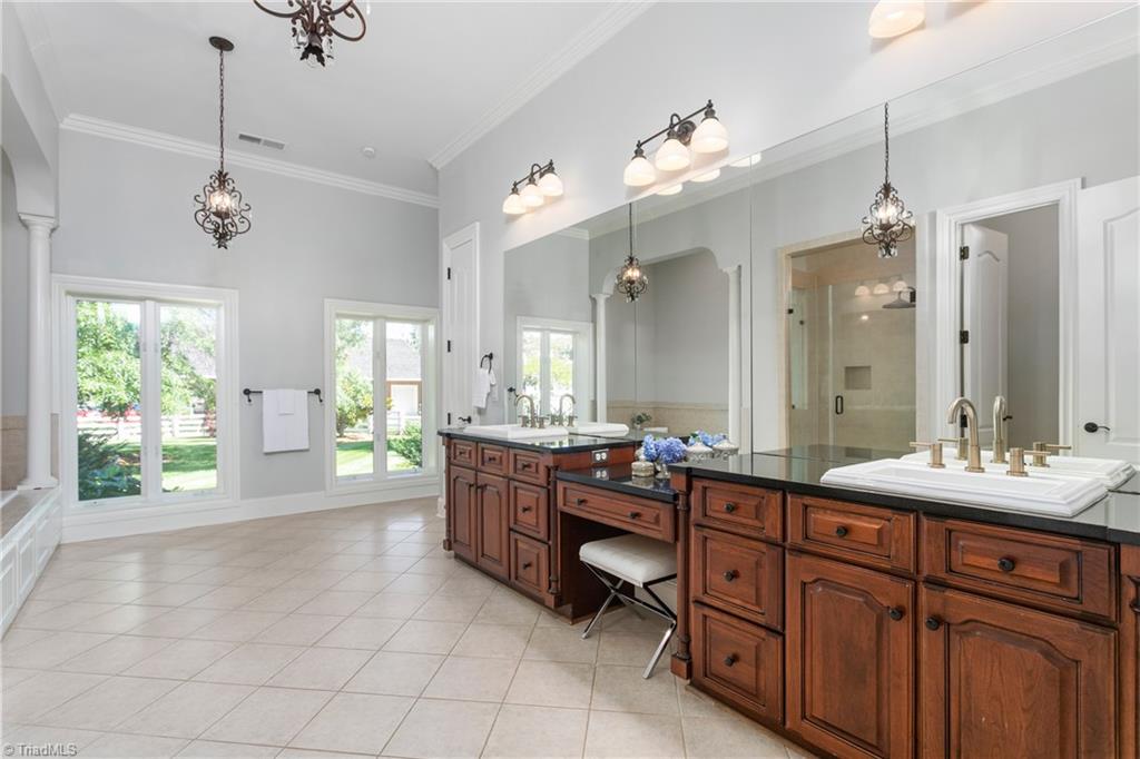 property viewer photo 24