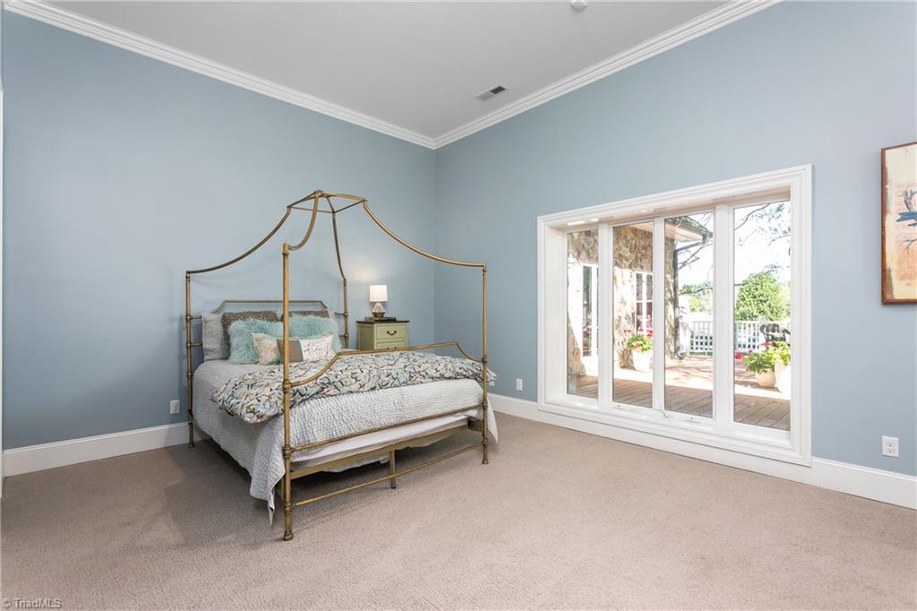 property viewer photo 25