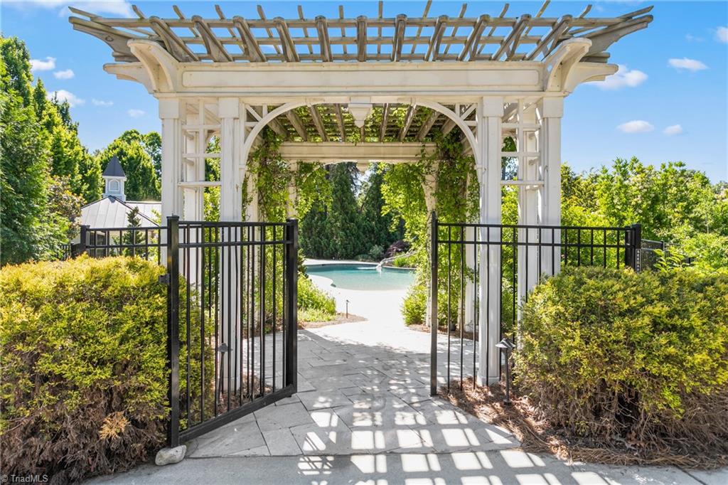 property viewer photo 33