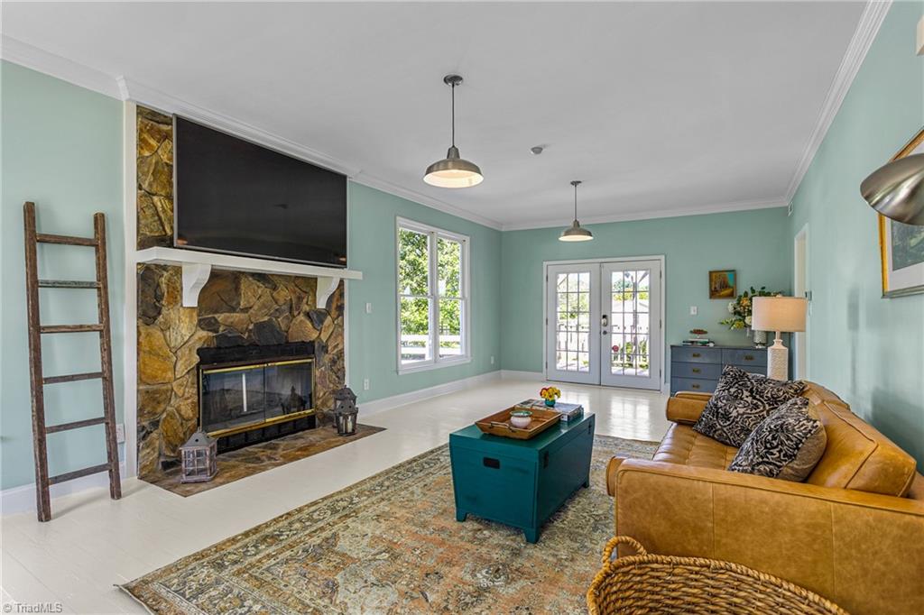 property viewer photo 43