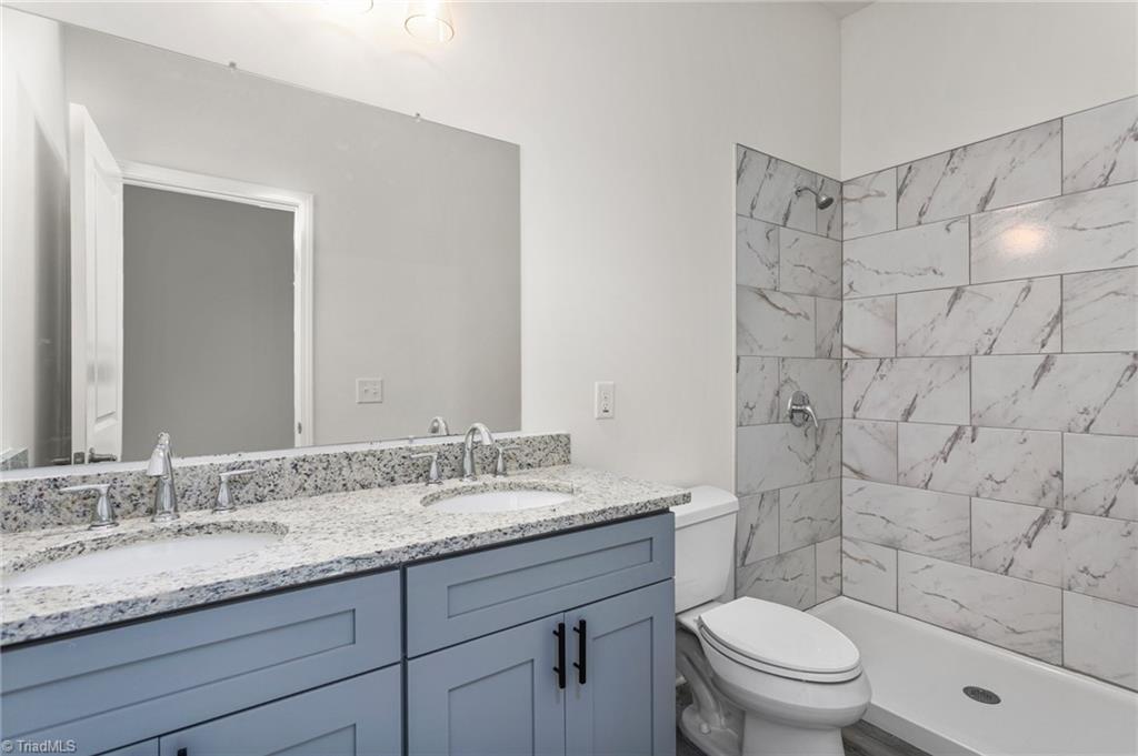 property viewer photo 7