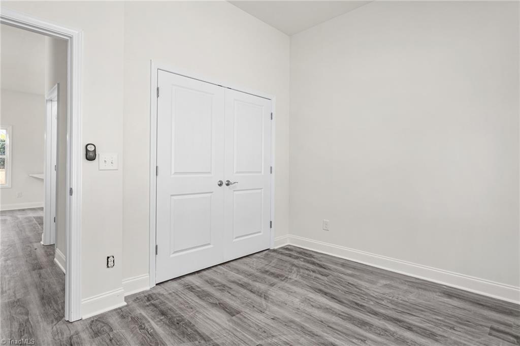 property viewer photo 9