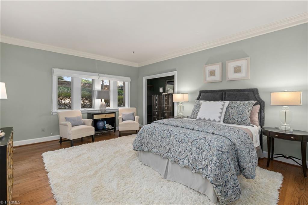 property viewer photo 18
