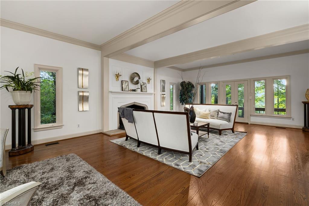 property viewer photo 4