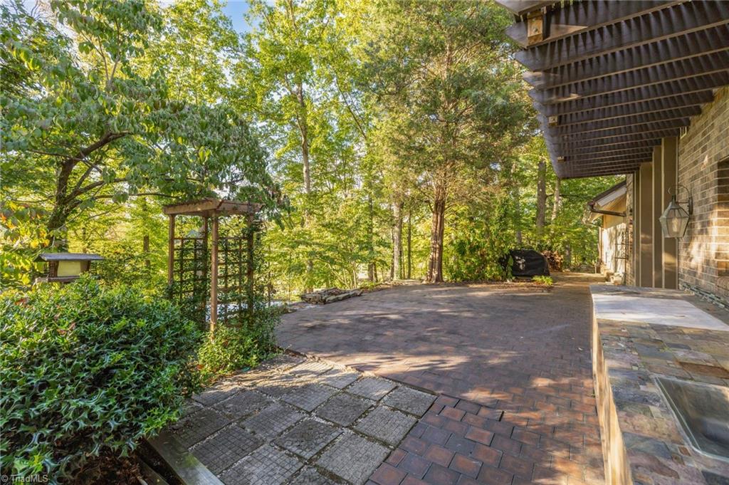 property viewer photo 43