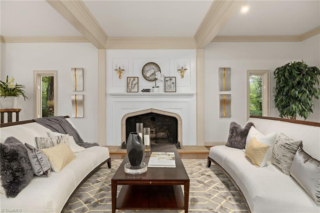 property viewer photo 5