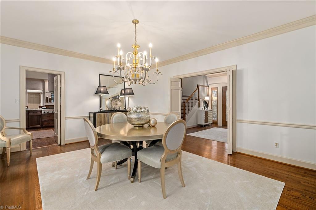 property viewer photo 9