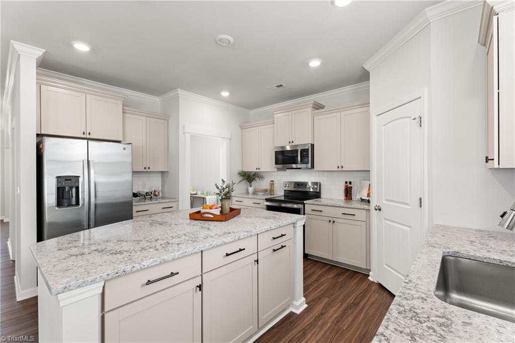 property viewer photo 10