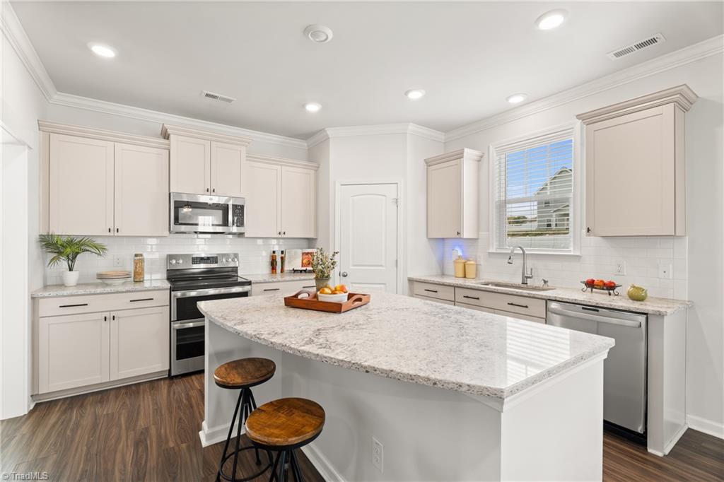 property viewer photo 11