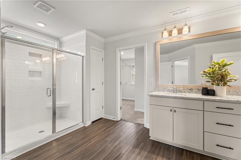 property viewer photo 23