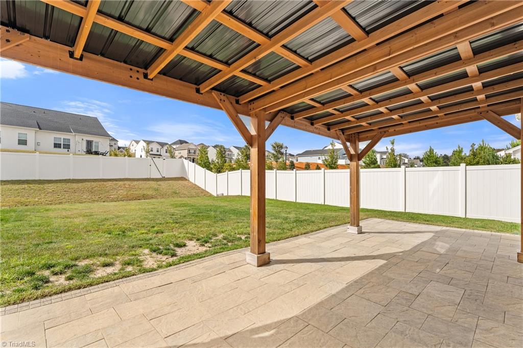 property viewer photo 32