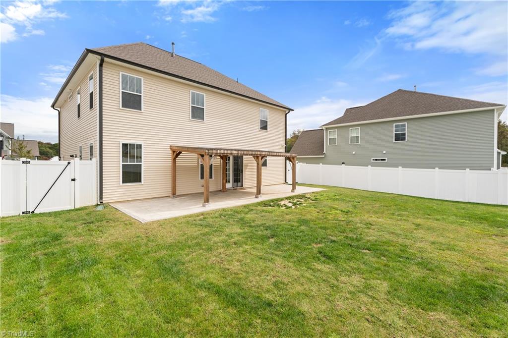 property viewer photo 35