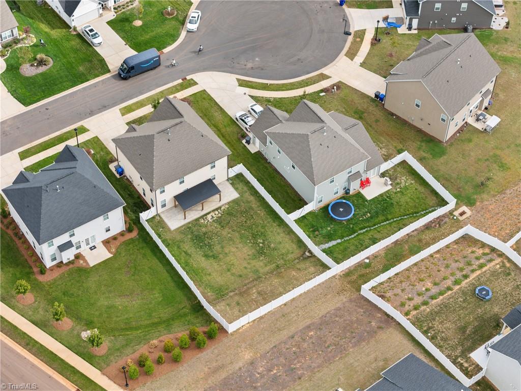property viewer photo 39