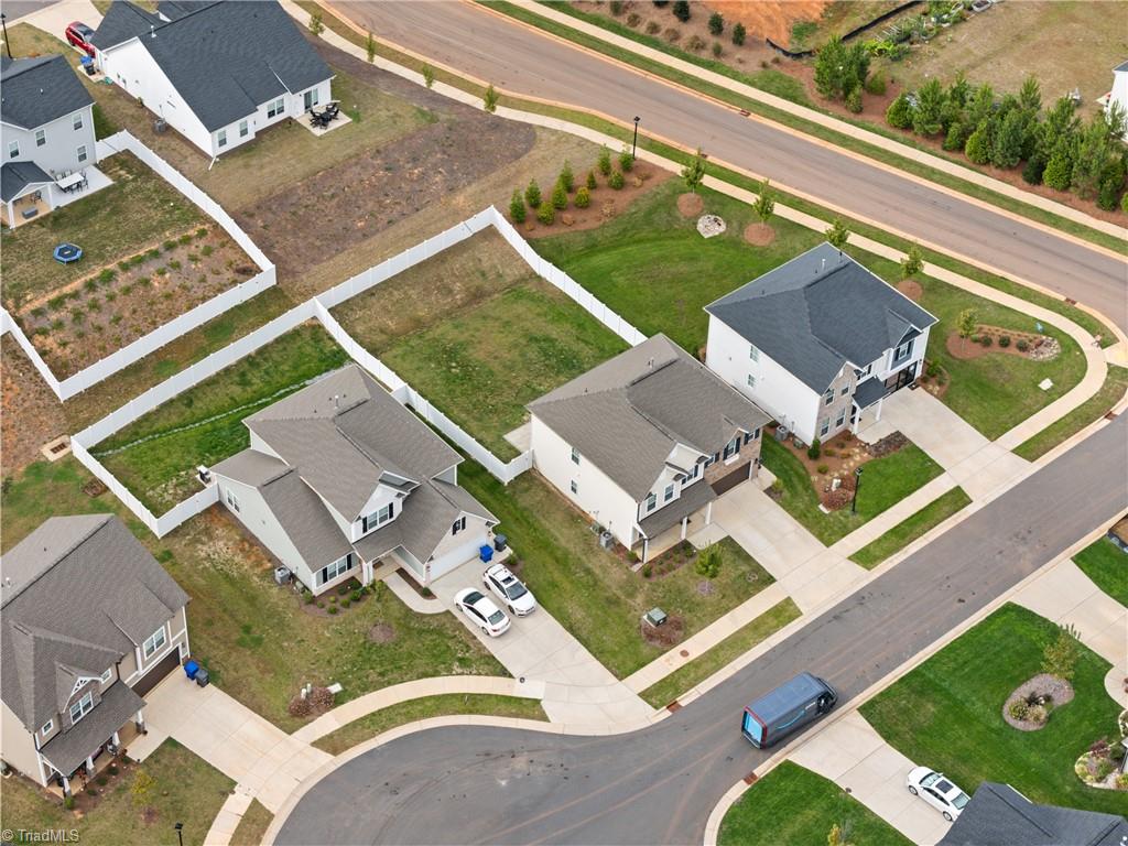 property viewer photo 41
